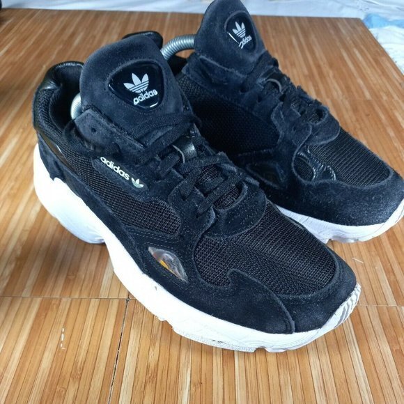 Adidas Falcon Sneakers In Core Black/Cloud White Size 9 - Picture 4 of 7